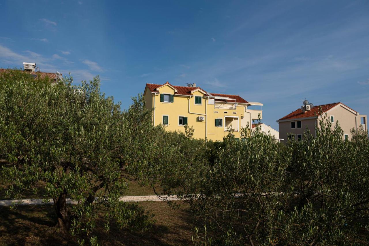 Beach Apartments Marijana Vodice Exterior photo